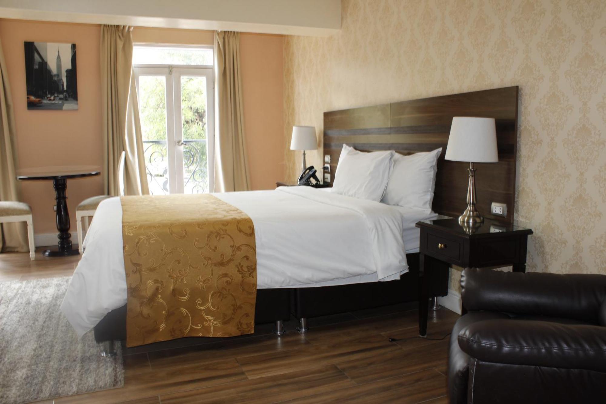 Paradis Hotel 3*