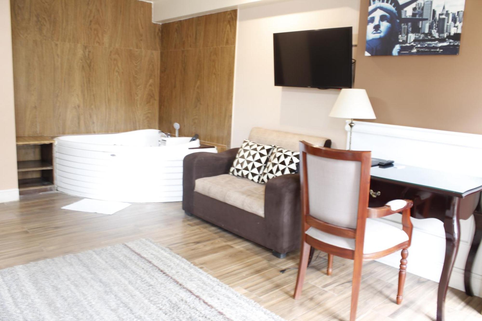 Hotel Paradis 3*